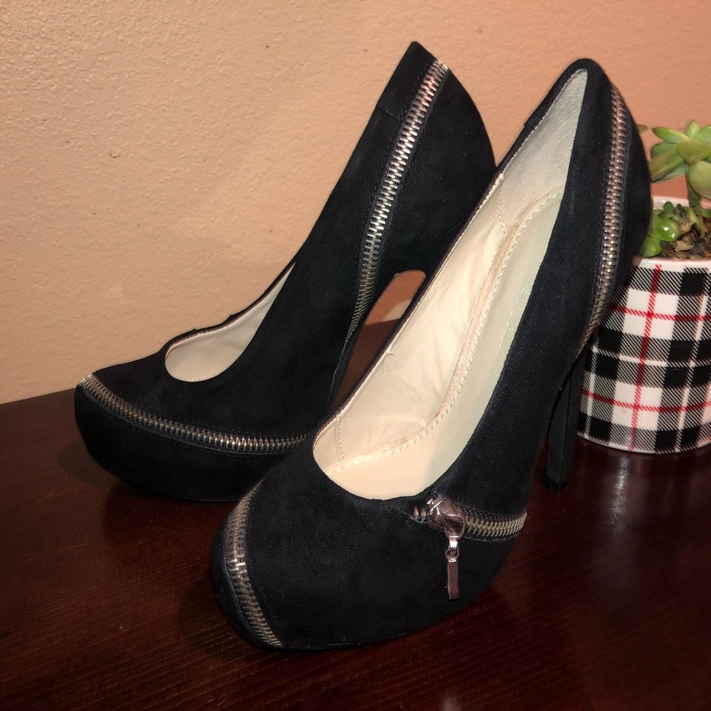 Colin Stuart suede heels
